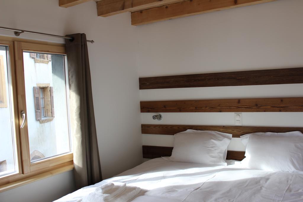 B&B La Baraque Le Châble Oda fotoğraf